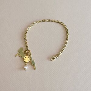 Smiley face bracelet R819